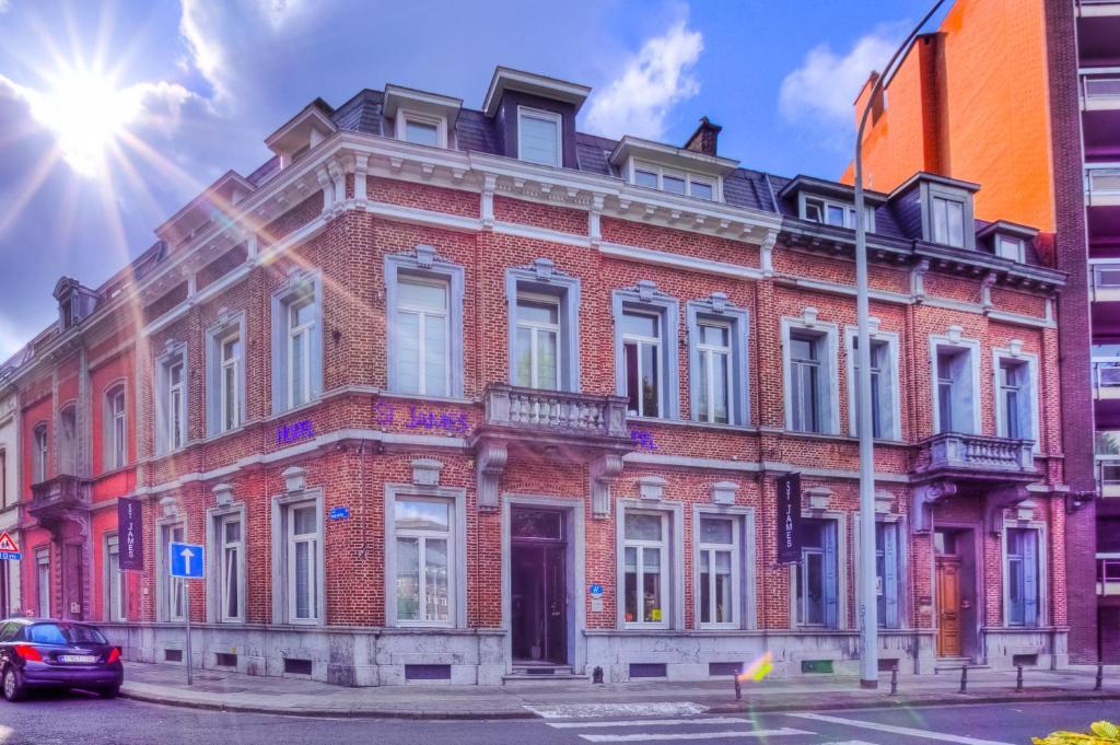 Hotel St James Монс Екстериор снимка